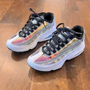 Nike Air Max 95 LV8 White/Blue Glaze/Black Sneakers, Women’s Sz 7.5/Big Kids 6Y